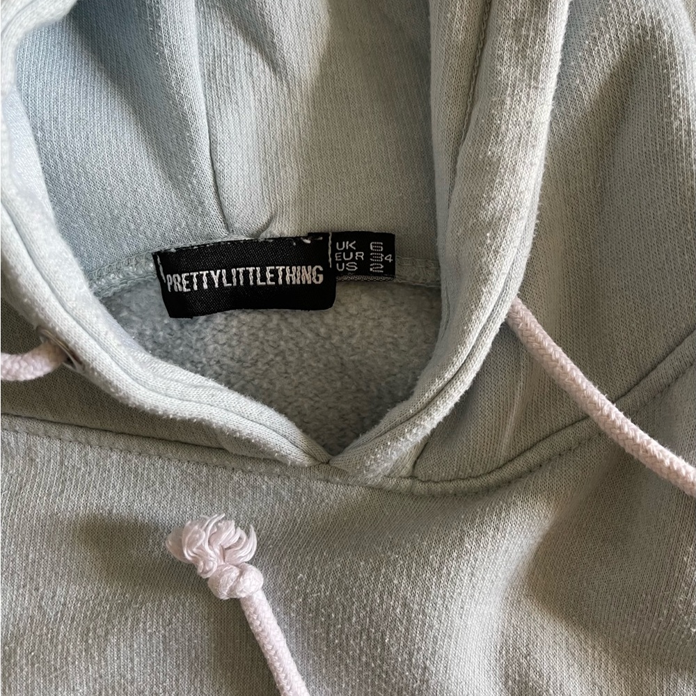 Pretty Little Thing Sweatsuit - Picture 6 of 6